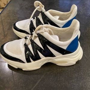 Steve Madden Sneakers
